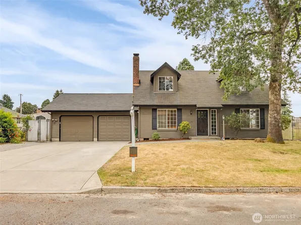 611 NW 4th Place, Battle Ground, WA 98604