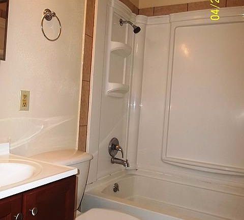 4th image of 3459 Hollyglen Ct