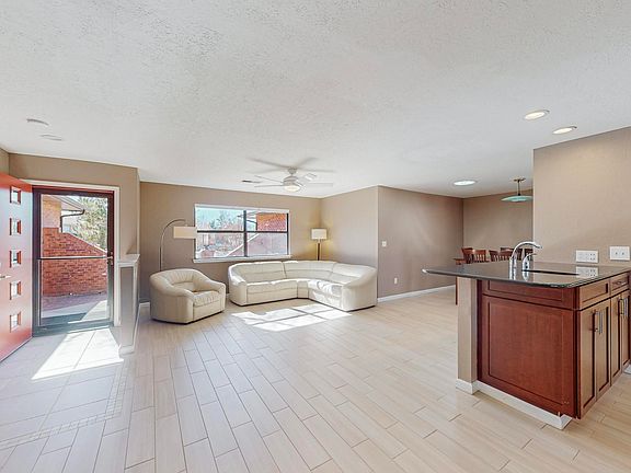 5th image of 2828 Casa Del Norte Dr NE