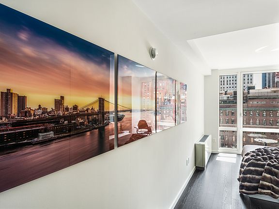 4th image of 235 E 44th St APT 8D