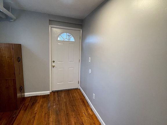 5th image of 324 Grand St #G1