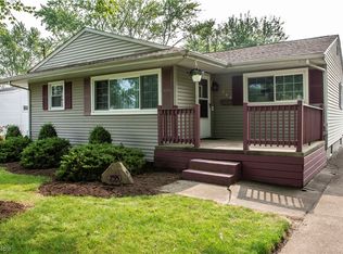 755 Elmwood Dr, Hubbard, OH