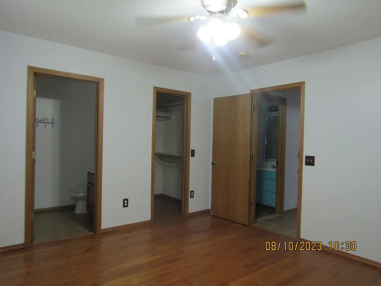 305 E Seminole St — Photo 11