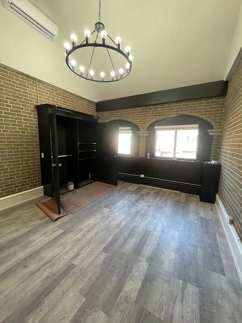 4630 W North Ave — Photo 1