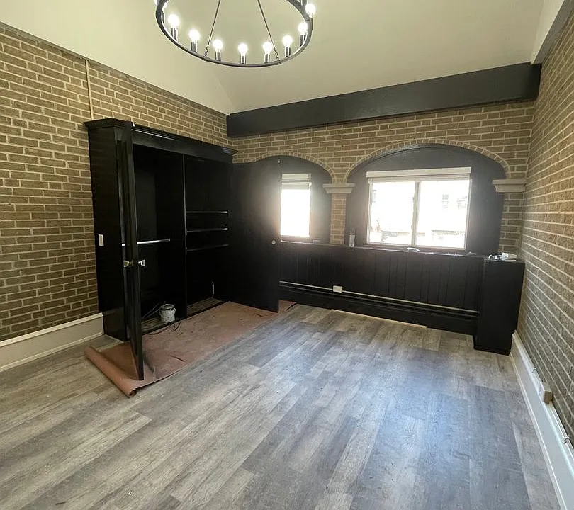 4630 W North Ave