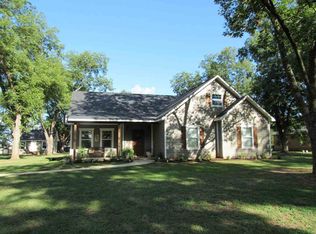 105 Nichols St, Perry, GA 31069