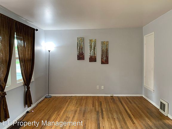 3rd image of 3928 E Cleveland Ave