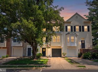 202 Park Brook Ct, Stafford, VA 22554