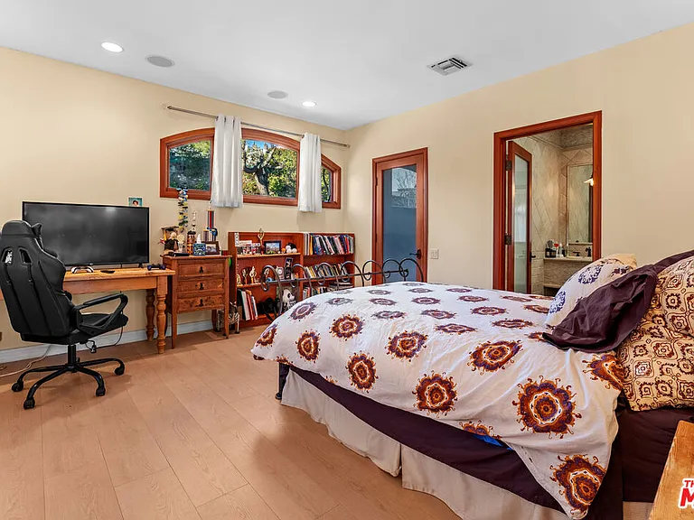 1740 Carla Rdg — Photo 15