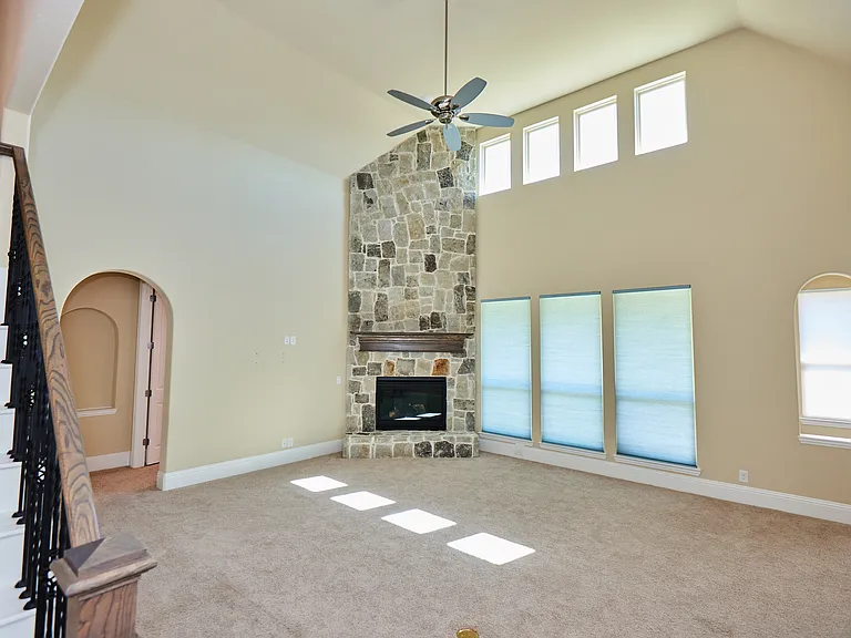 1460 Waterton Dr — Photo 17