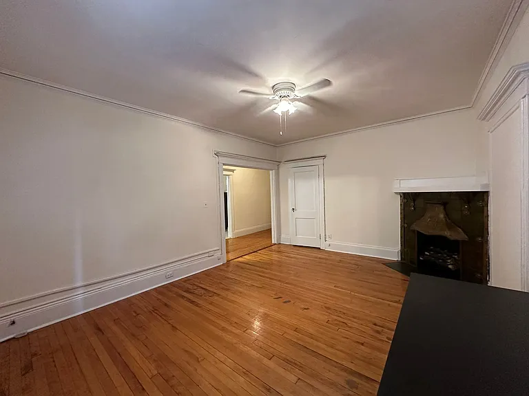 1277 Commonwealth Ave — Photo 4