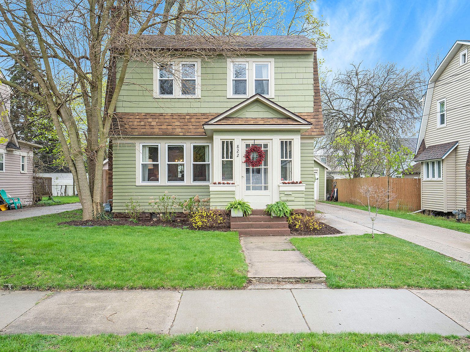 822 Hazen St SE, Grand Rapids, MI 49507 Zillow