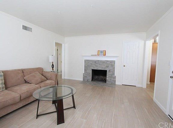 3rd image of 13582 Olive St