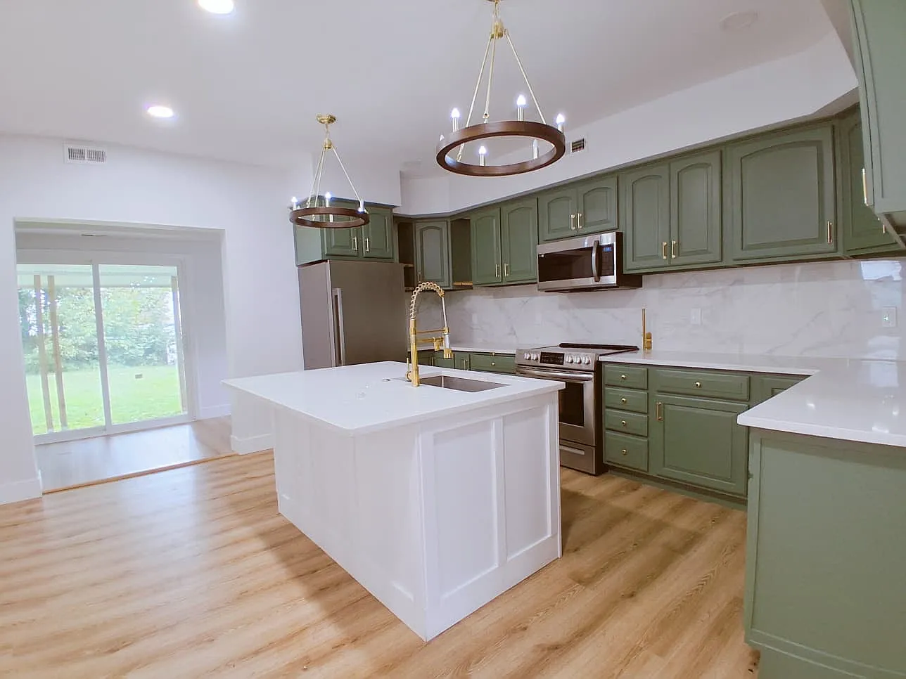 3 bed, 1750 sqft, $1,800 — Photo 3
