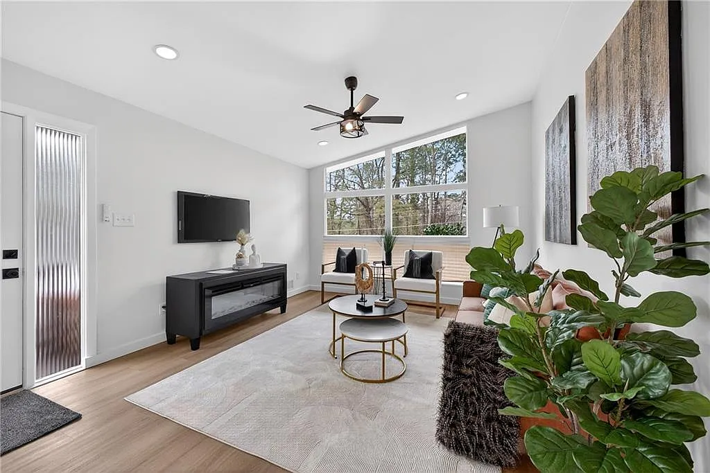 3 bed, 2.0 bath, 1134 sqft, $2,750 — Photo 3