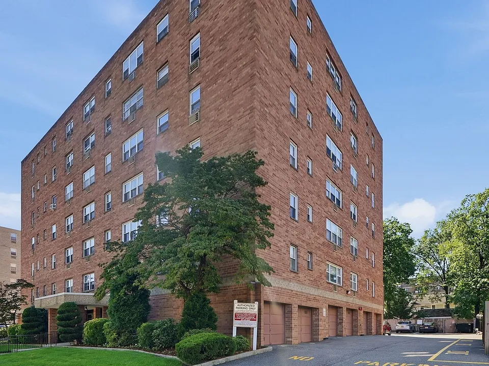 25 Jefferson St #6D