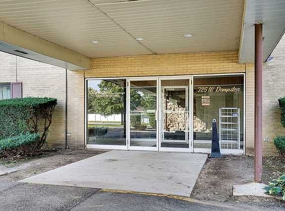 2nd image of 725 W Dempster St APT 302