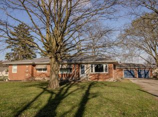 1001 Begonia St SE, Demotte, IN 46310