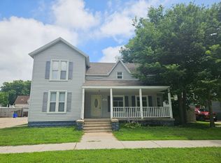 1815 17th Ave, Central City, NE 68826