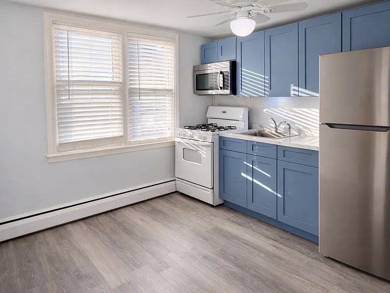 204 Abington Ave #2 — Photo 1
