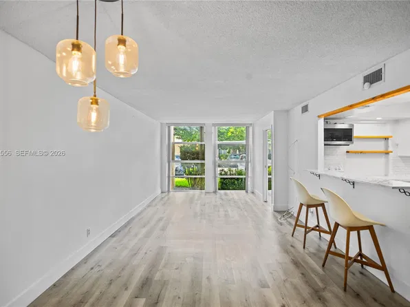 2101 Atlantic Shores Blvd APT 107, Hallandale, FL 33009