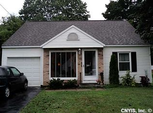 108 Circle Rd, North Syracuse, NY 13212