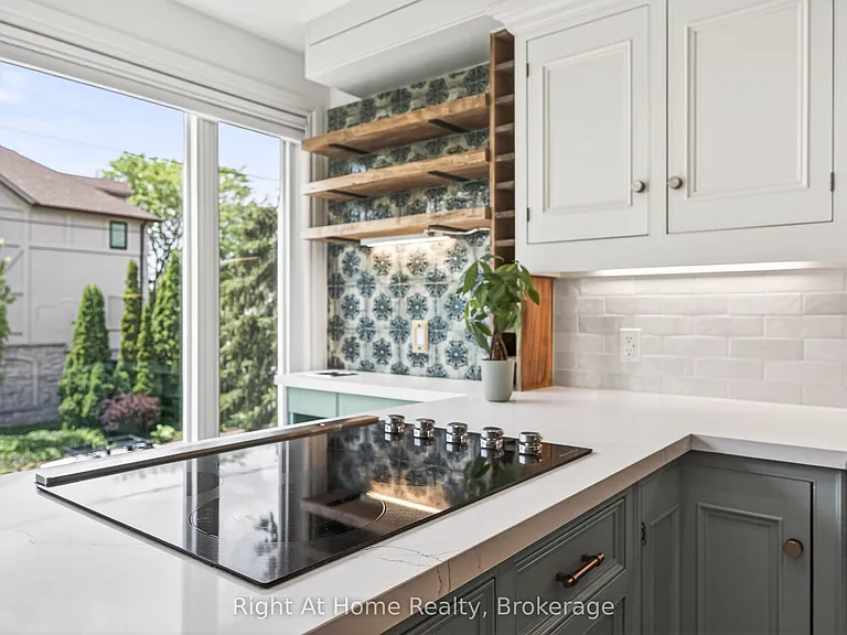 109 Brant St — Photo 20