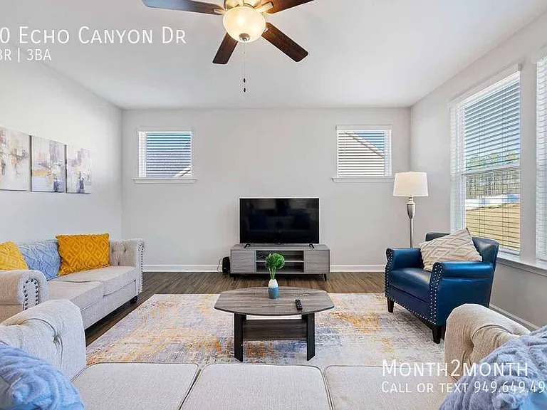 70 Echo Canyon Dr — Photo 1