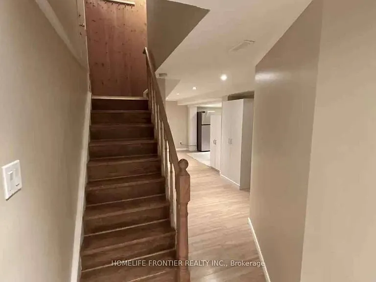 93 Don Head Village Blvd #BASEMENT — Photo 3