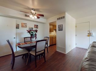 Suson Pines, Saint Louis, MO 63128