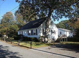 23 Prospect St, Rockport, MA 01966