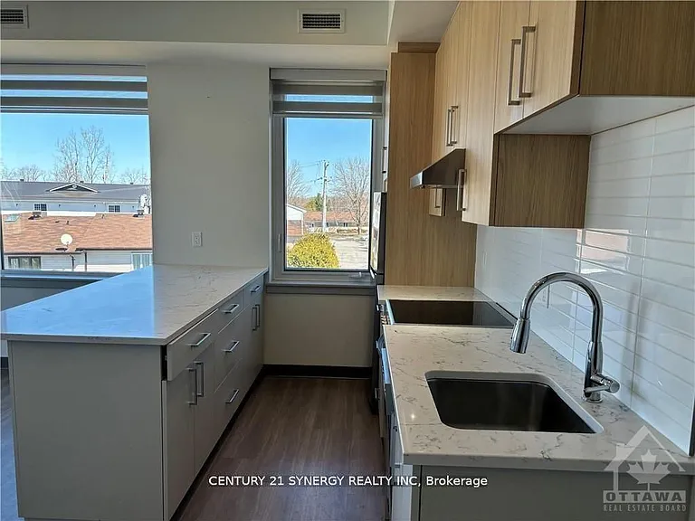 787 Principale St #305 — Photo 3