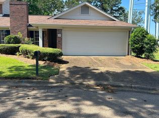 218 Old Oak Cir, Brandon, MS 39042