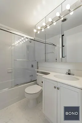 Rented by Bond New York | media 33