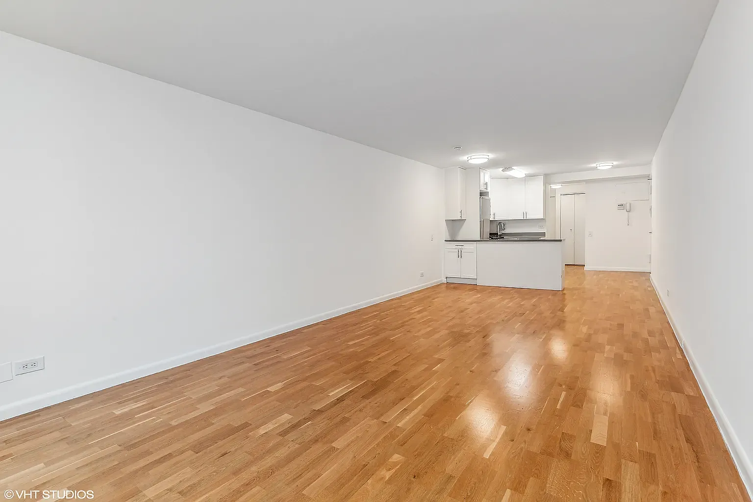 385 South End Avenue — Photo 4