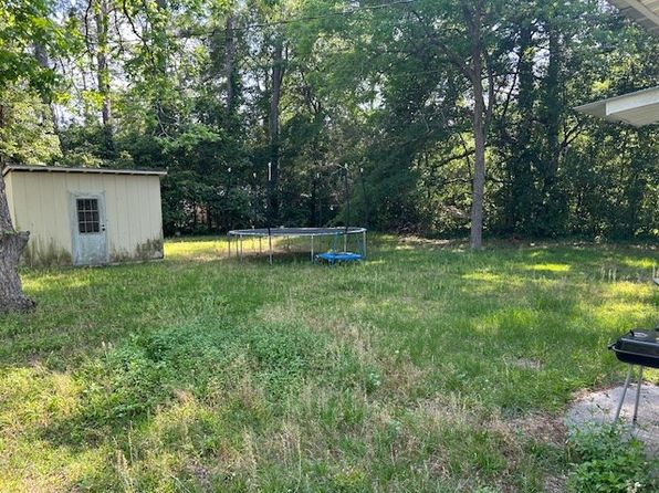 612 Coventry Cir, Moultrie, GA 31768