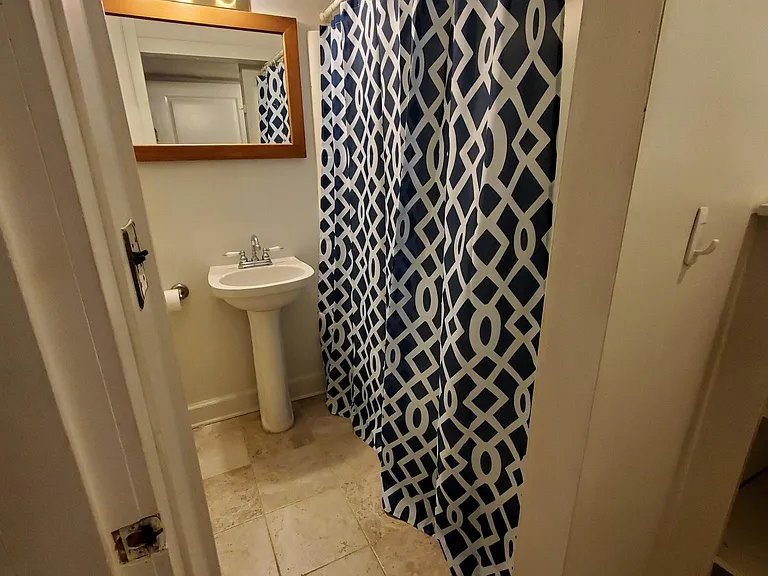 47 Capitol St #B — Photo 5