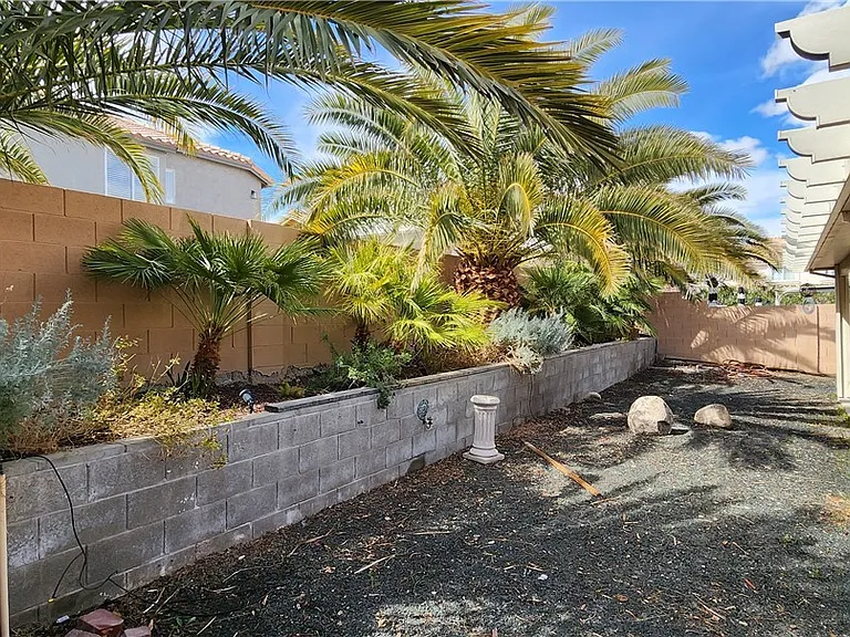1395 Falling Snow Ave — Photo 5