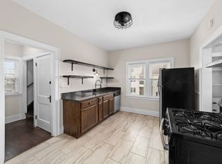 2041 Warren Rd, Lakewood, OH 44107