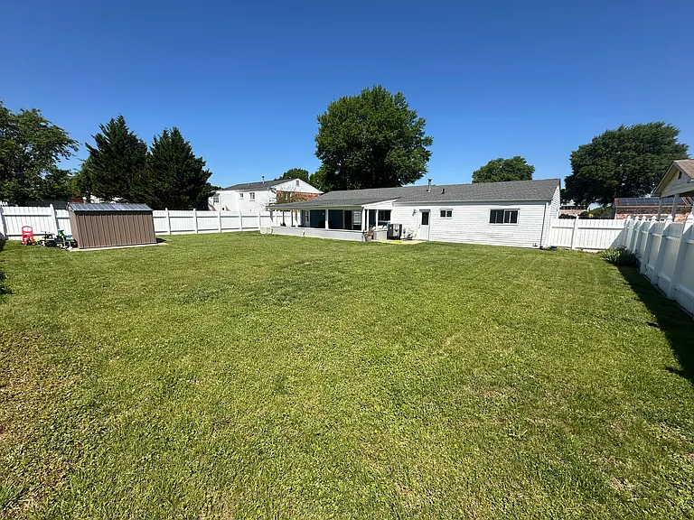 10411 Farrar Ave — Photo 22