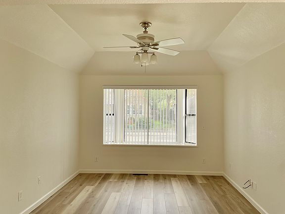 2nd image of 124 Nevada Ave