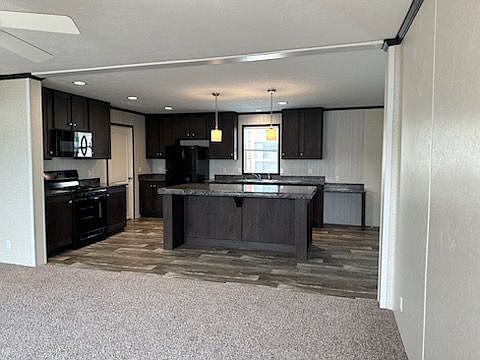 2nd image of 133 Oak Ave #133