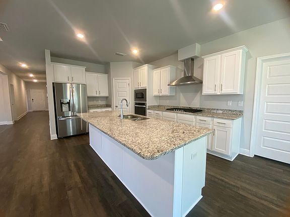 20220913_152314770_iOS_09132022