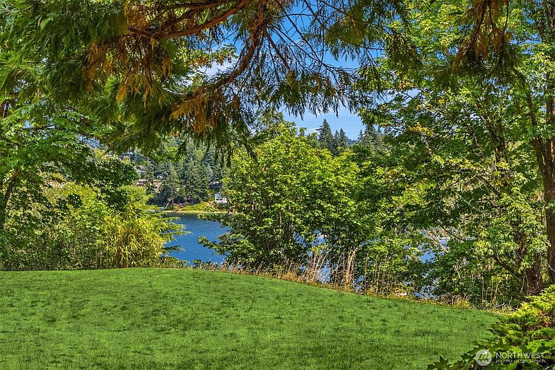 4th image of 3731 NW Phinney Bay Drive