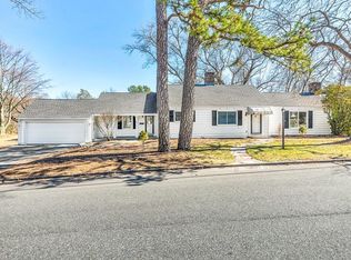 201 Overlook Dr, Springfield, MA 01118