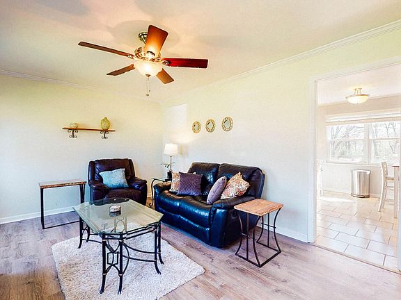 2nd image of 1652 Sundrop Dr