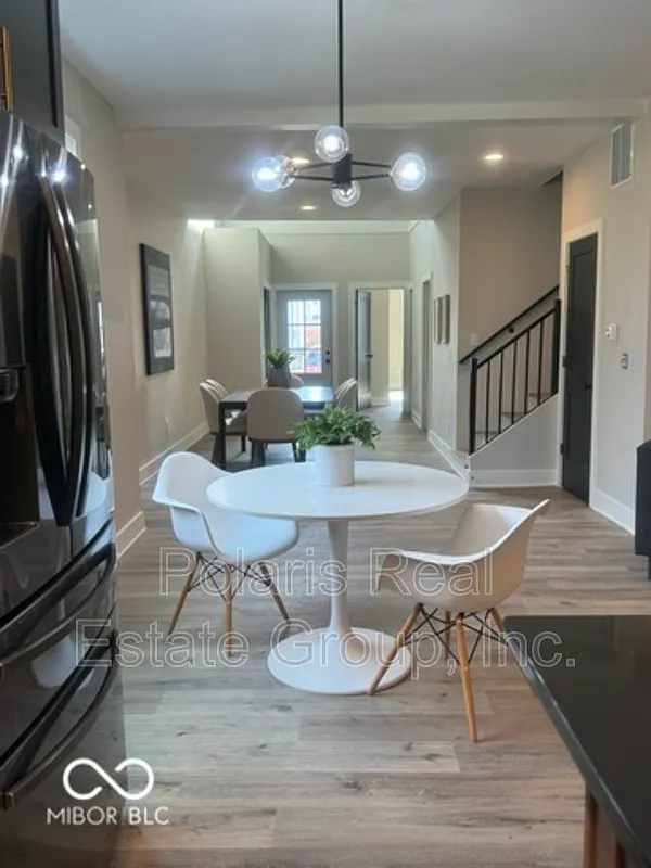 4 bed, 3.5 bath, 3348 sqft, $2,795 — Photo 4