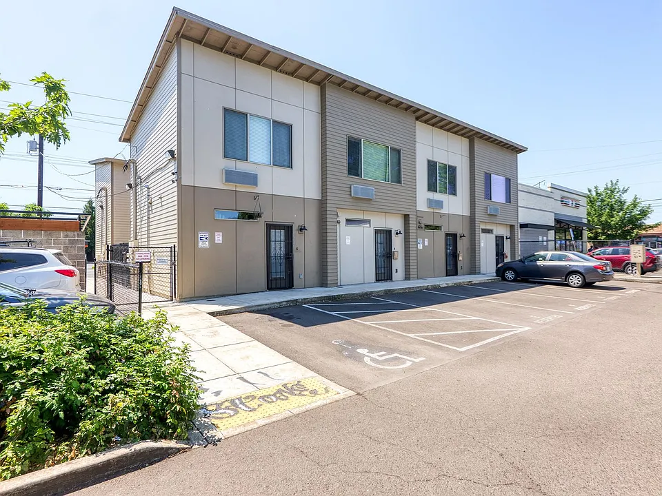 Holgate 8 Apartments