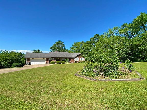 3rd image of 5475 White Dr
