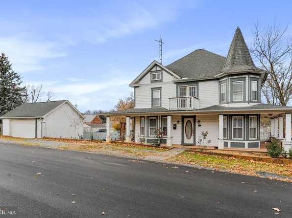 1001 New York Ave, Martinsburg, WV 25401
